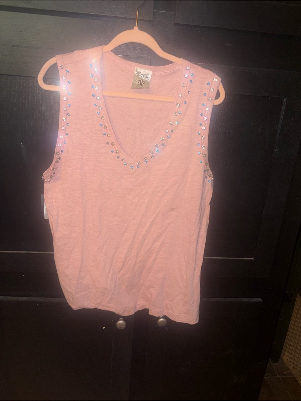 Women's Pink V-Neck Embellished Sleeveless Top 1x by Vocal NWT.